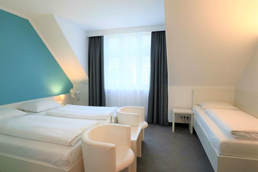 Brunnenhof Center Hotel