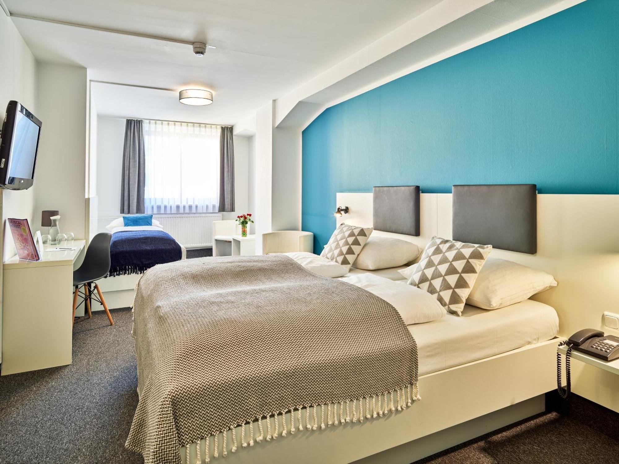 Hotel Brunnenhof Center 3*