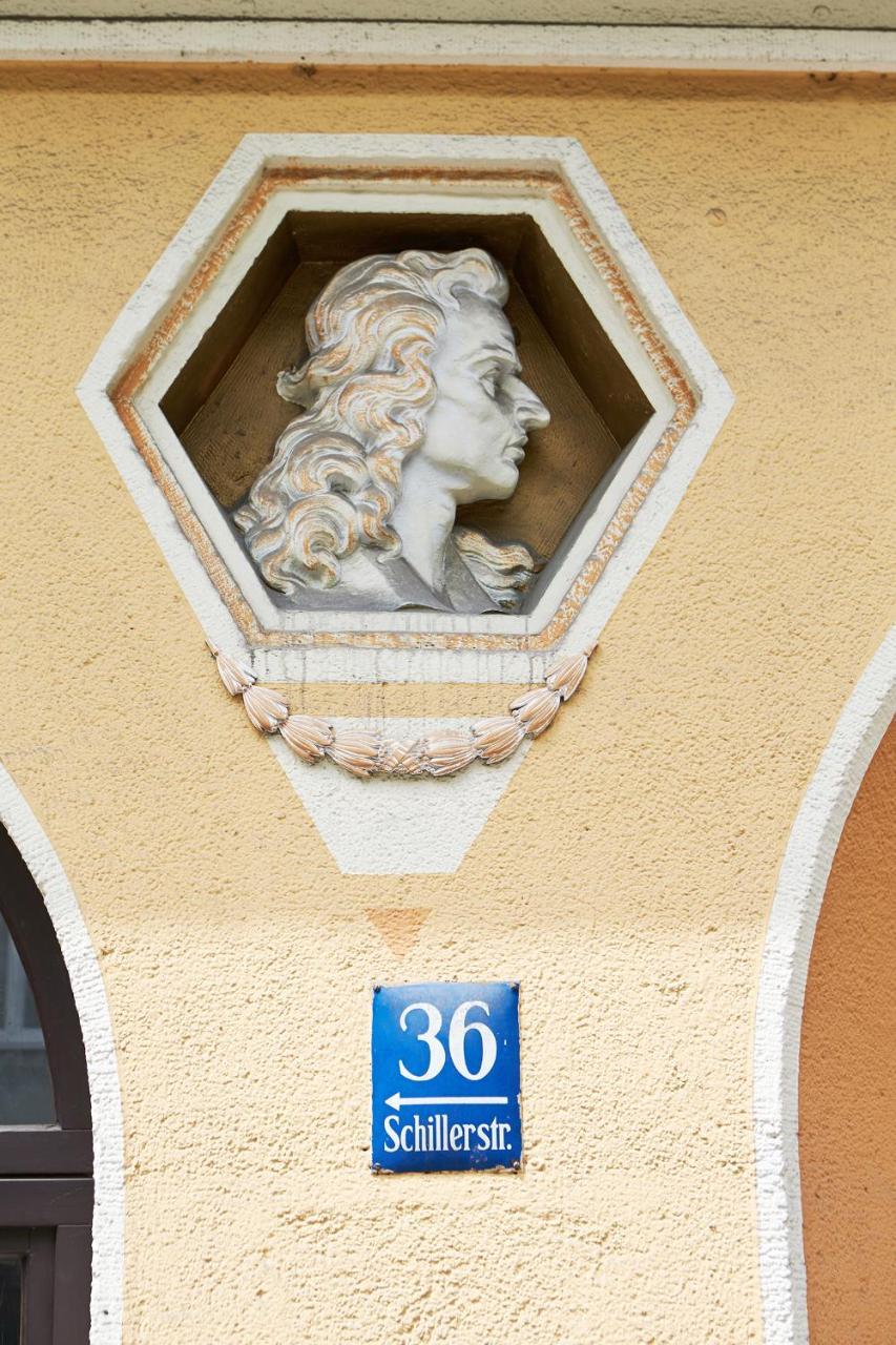 Brunnenhof Center