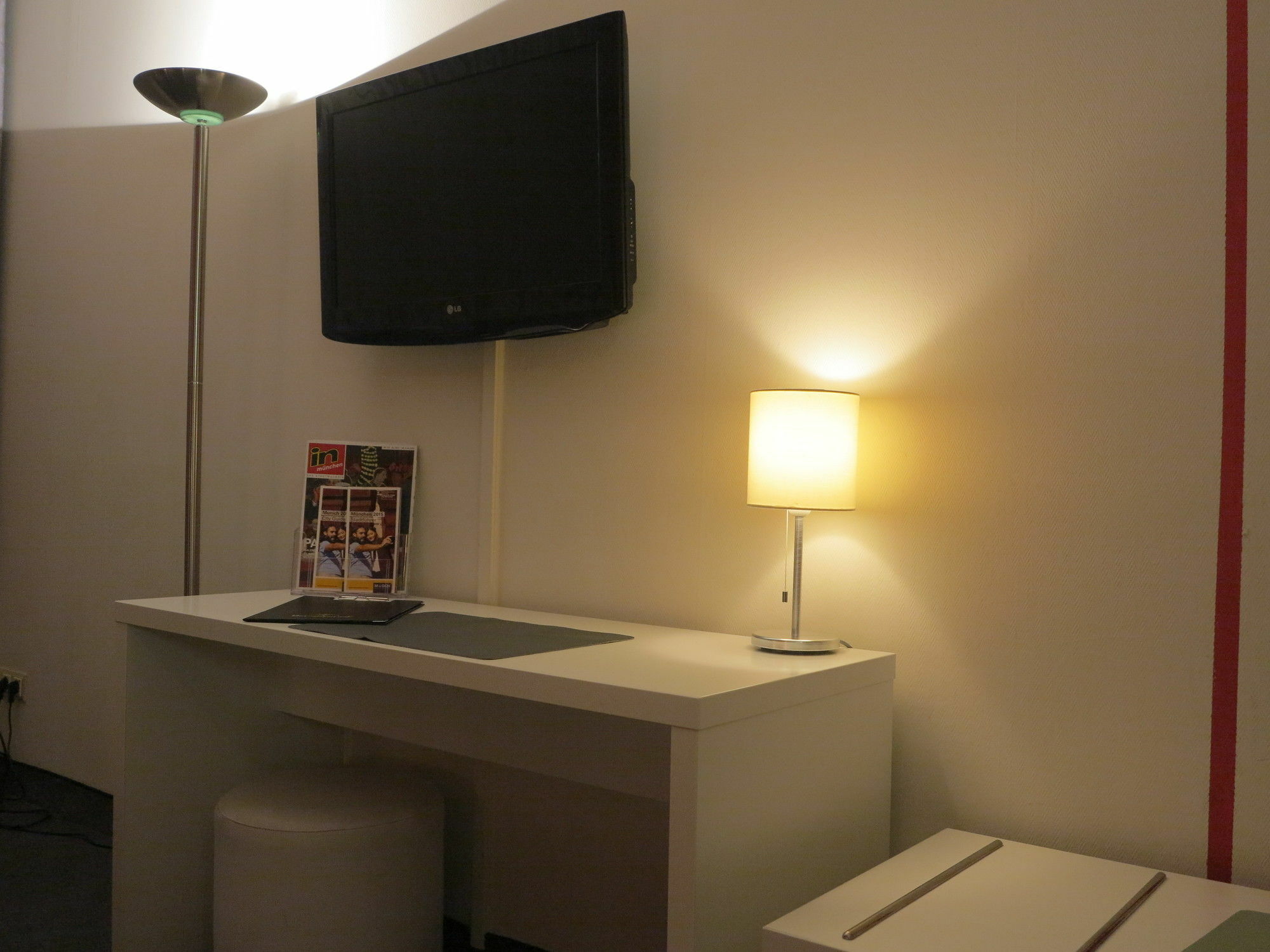 Brunnenhof Center Hotel 3*